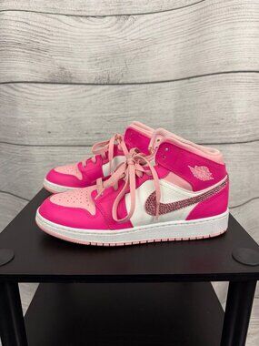 Custom Nike Air Jordan 1 Mid shoes Size 6.5